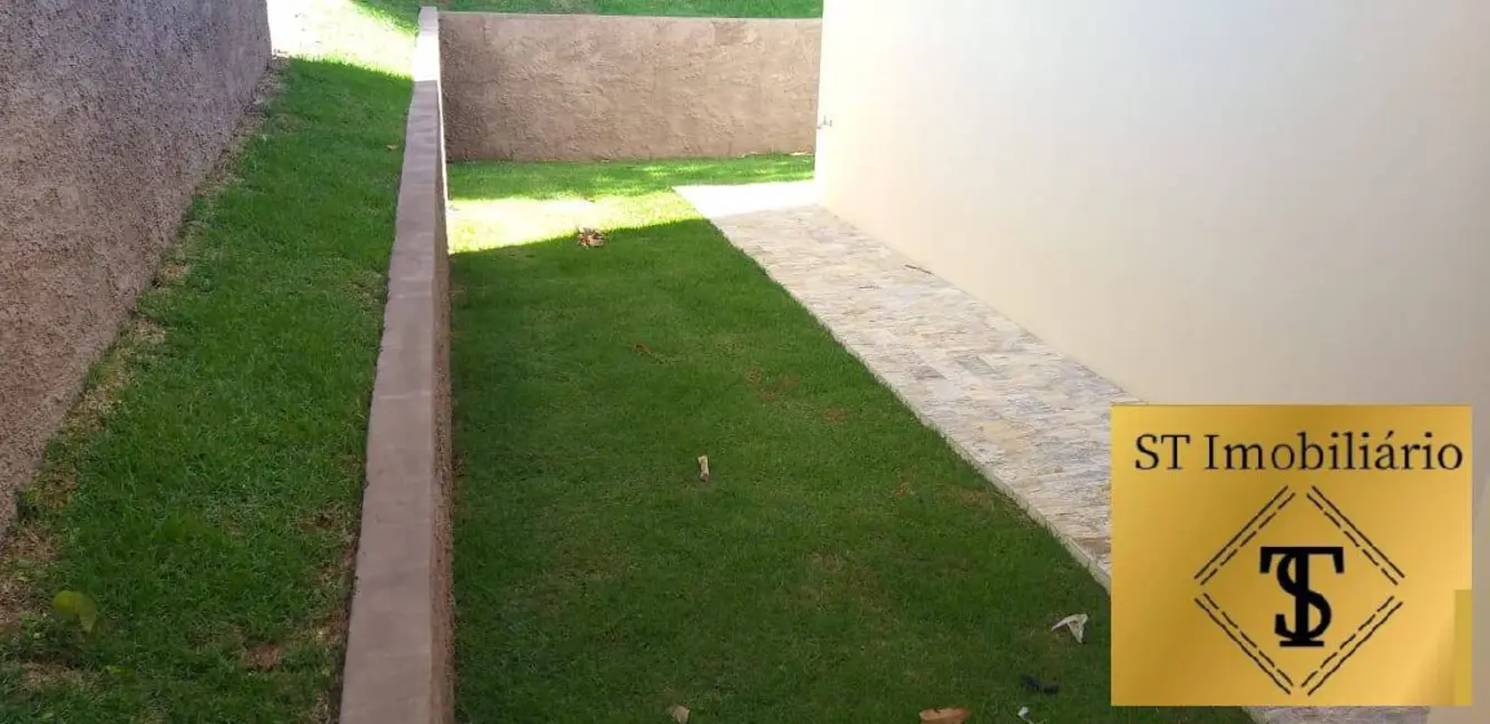 Chácara com 3 quartos à venda, 1500m2 em Piracaia - SP - imagem 9 Foto 9 de Chácara com 3 quartos à venda, 1500m2 em Piracaia - SP