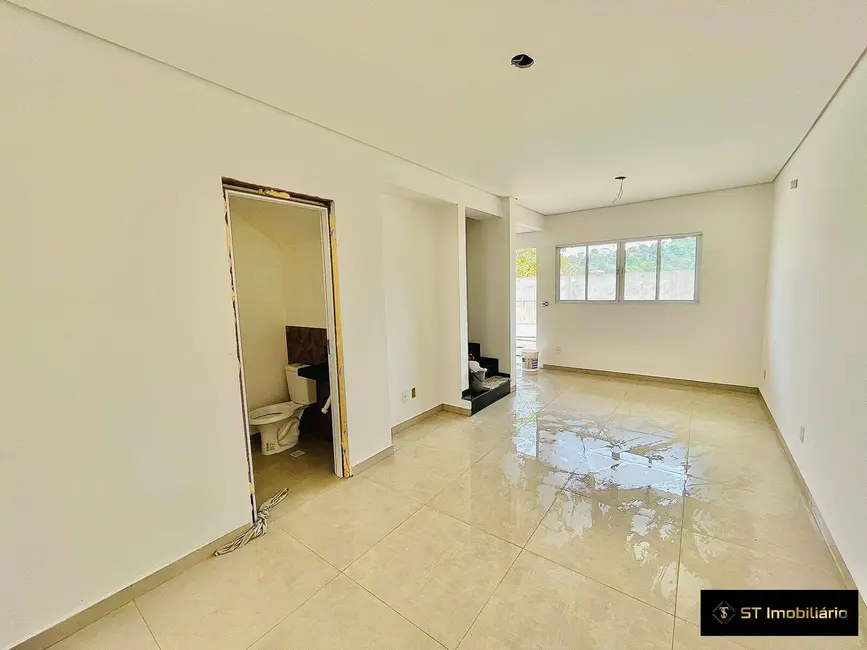 Foto 3 de Casa com 3 quartos à venda, 77m2 em Mairipora - SP