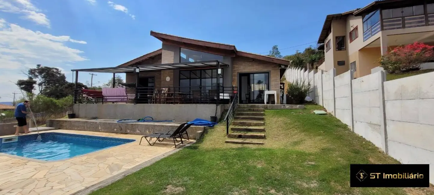 Foto 1 de Chácara com 3 quartos à venda, 1000m2 em Estância Santa Maria do Laranjal, Atibaia - SP