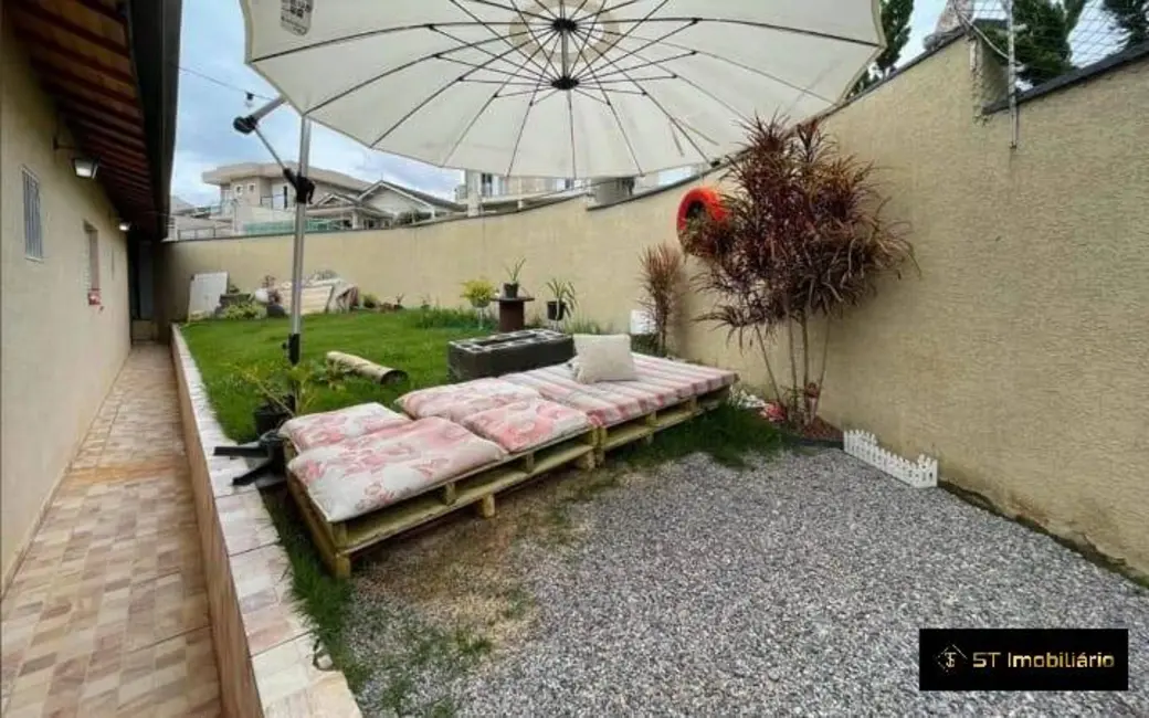 Foto 2 de Casa com 3 quartos à venda, 250m2 em Jardim Maristela, Atibaia - SP