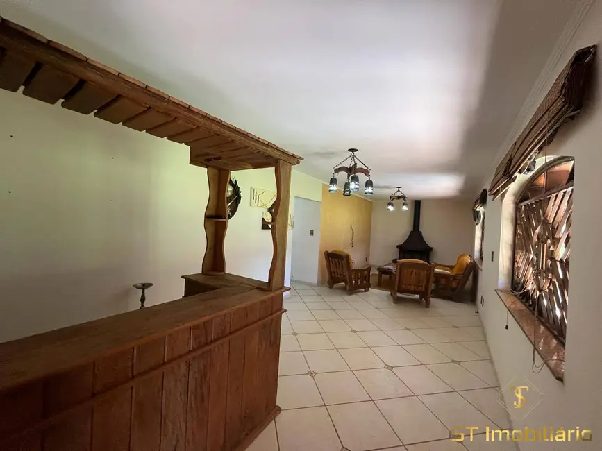 Foto 5 de Sítio / Rancho com 4 quartos à venda, 17000m2 em Centro, Bom Jesus Dos Perdoes - SP
