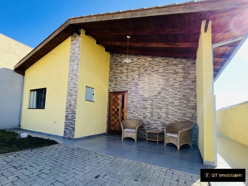 Foto 1 de Casa de Condomínio com 2 quartos à venda, 150m2 em Mairipora - SP