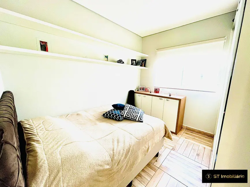 Foto 8 de Casa com 2 quartos à venda, 70m2 em Portão, Atibaia - SP