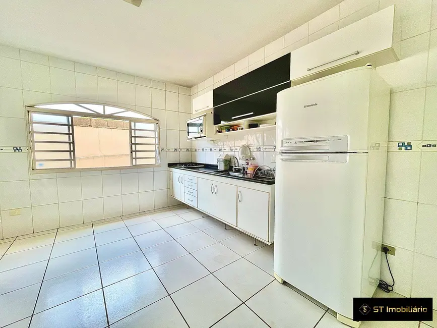 Foto 7 de Casa com 3 quartos à venda, 462m2 em Recreio Maristela, Atibaia - SP