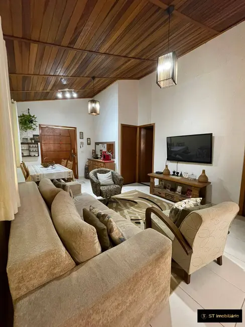 Foto 3 de Casa com 3 quartos à venda, 120m2 em Estância Santa Maria do Portão, Atibaia - SP