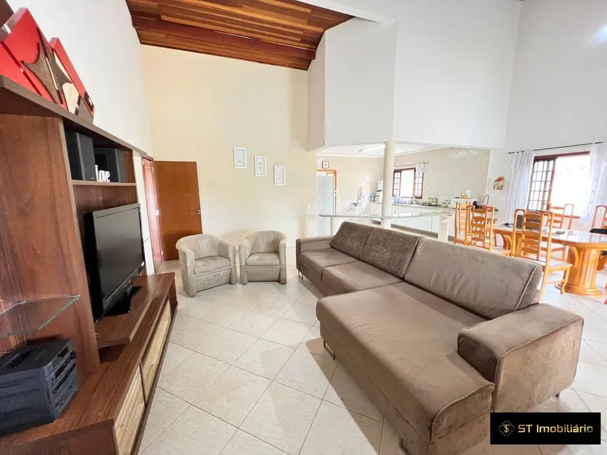 Foto 8 de Chácara com 4 quartos à venda, 1000m2 em Piracaia - SP