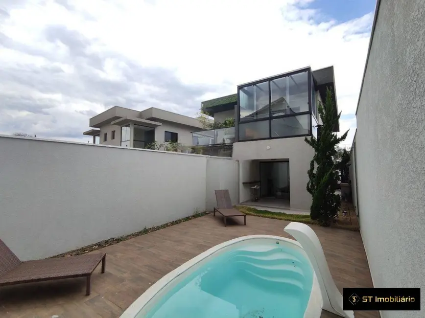 Foto 1 de Casa com 2 quartos à venda e para alugar, 113m2 em Jardim do Lago, Atibaia - SP