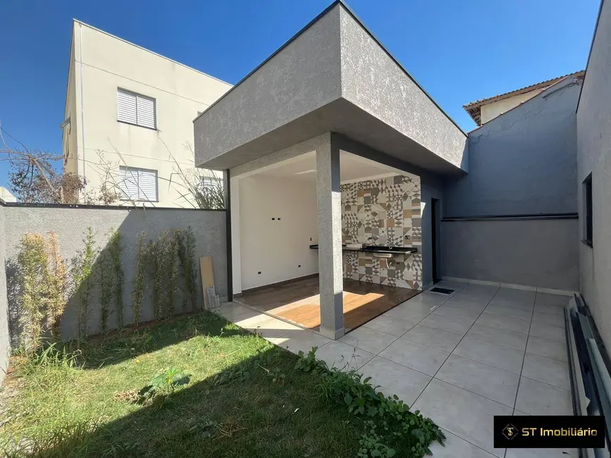 Foto 3 de Casa com 3 quartos à venda, 96m2 em Nova Cerejeira, Atibaia - SP