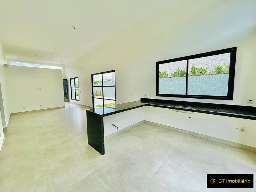 Foto 9 de Casa com 3 quartos para alugar, 255m2 em Jardim Estância Brasil, Atibaia - SP