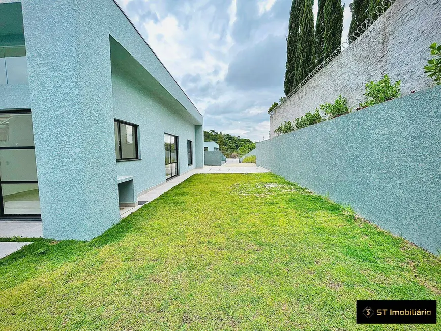 Foto 5 de Casa com 3 quartos para alugar, 255m2 em Jardim Estância Brasil, Atibaia - SP