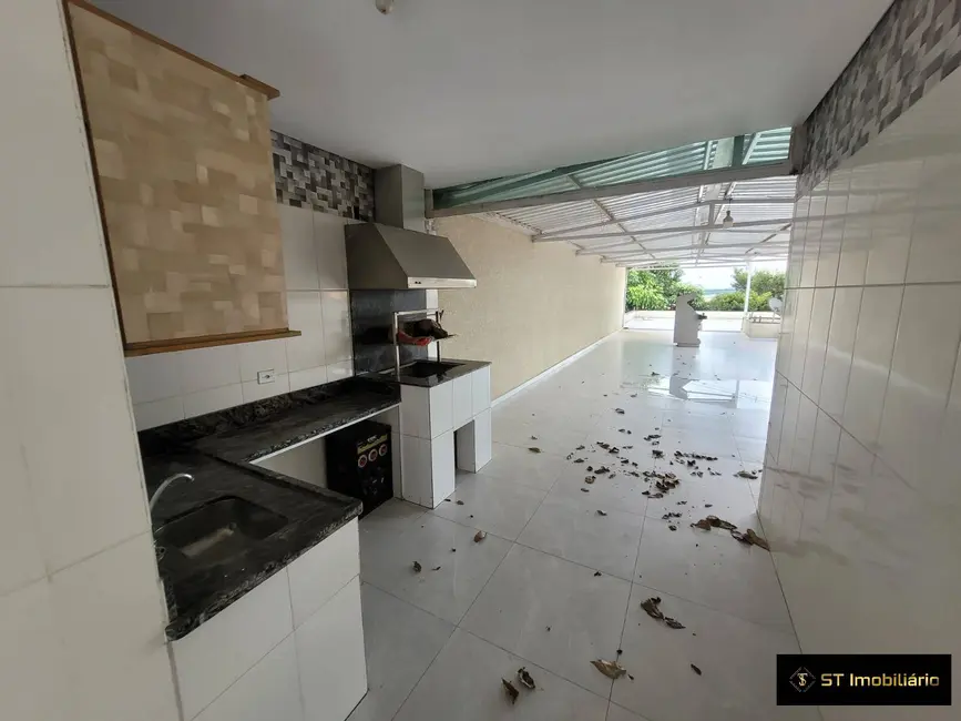 Casa com 3 quartos à venda, 315m2 em Atibaia - SP - imagem 1 Foto 1 de Casa com 3 quartos à venda, 315m2 em Atibaia - SP