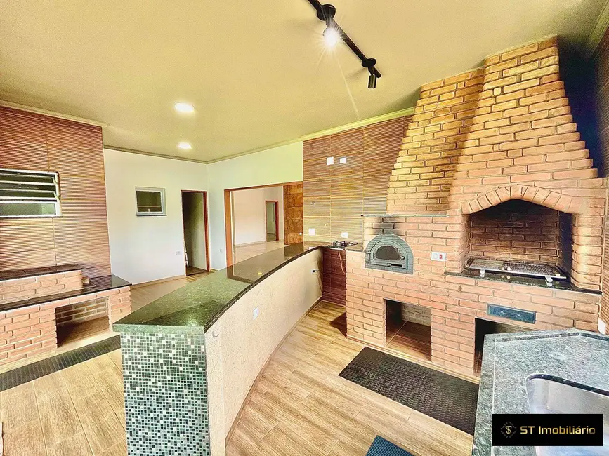 Foto 3 de Chácara com 3 quartos à venda, 300m2 em Atibaia - SP