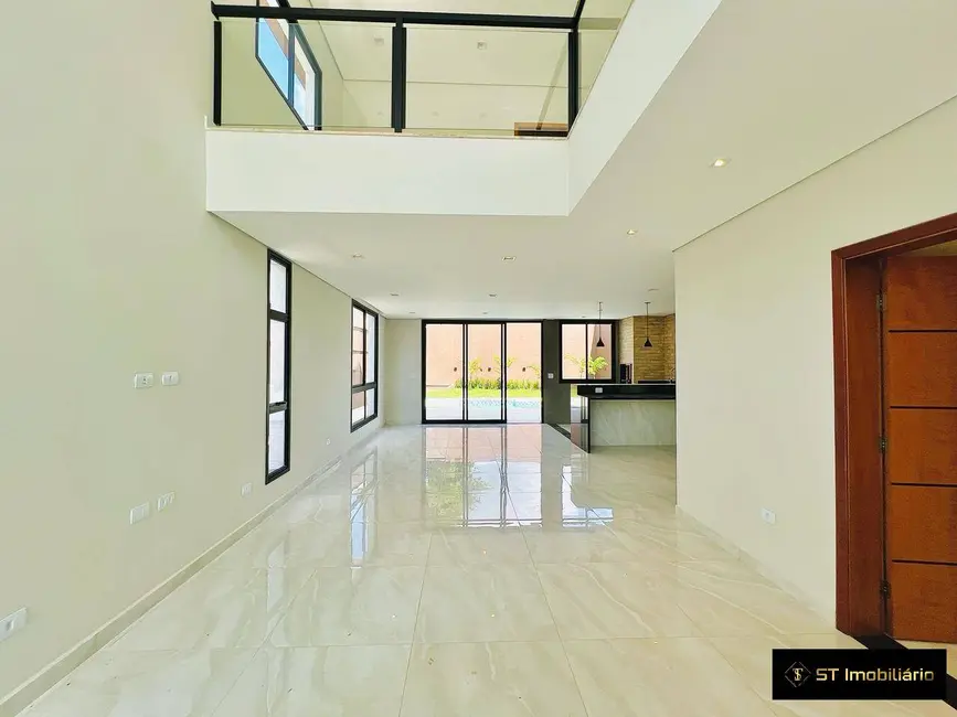 Foto 3 de Casa com 3 quartos à venda, 257m2 em Rio Abaixo, Atibaia - SP