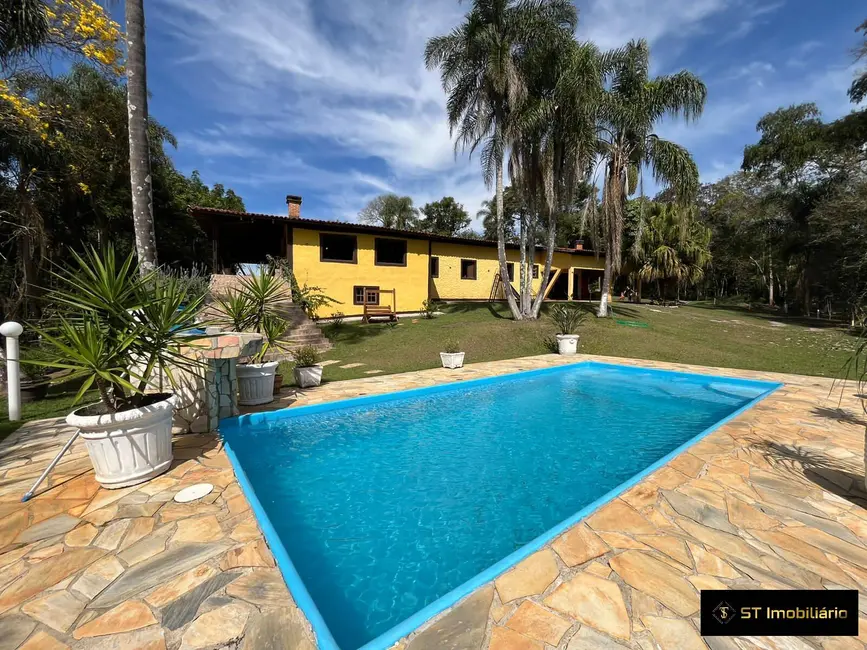 Sítio / Rancho com 5 quartos à venda, 40000m2 em Centro, Nazare Paulista - SP - imagem 2 Foto 2 de Sítio / Rancho com 5 quartos à venda, 40000m2 em Centro, Nazare Paulista - SP