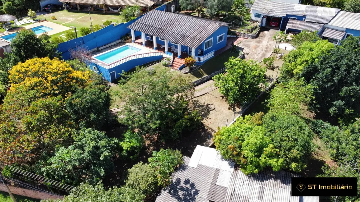 Foto 2 de Chácara com 4 quartos à venda, 195m2 em Chácaras Fernão Dias, Atibaia - SP