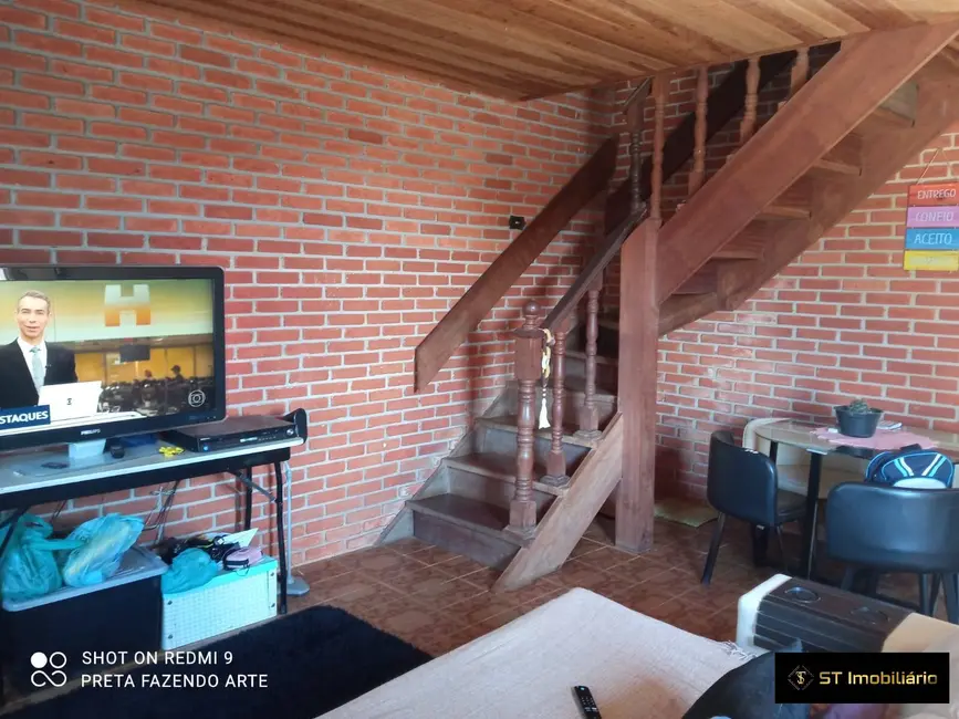 Foto 1 de Casa com 2 quartos à venda, 250m2 em Mairipora - SP