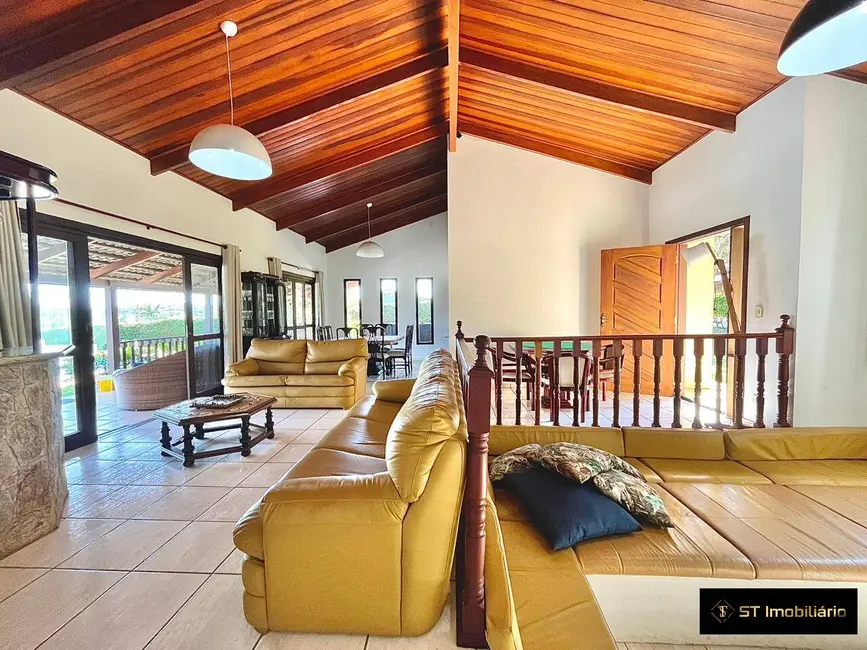 Chácara com 4 quartos à venda, 2410m2 em Rio Abaixo, Atibaia - SP - imagem 6 Foto 6 de Chácara com 4 quartos à venda, 2410m2 em Rio Abaixo, Atibaia - SP