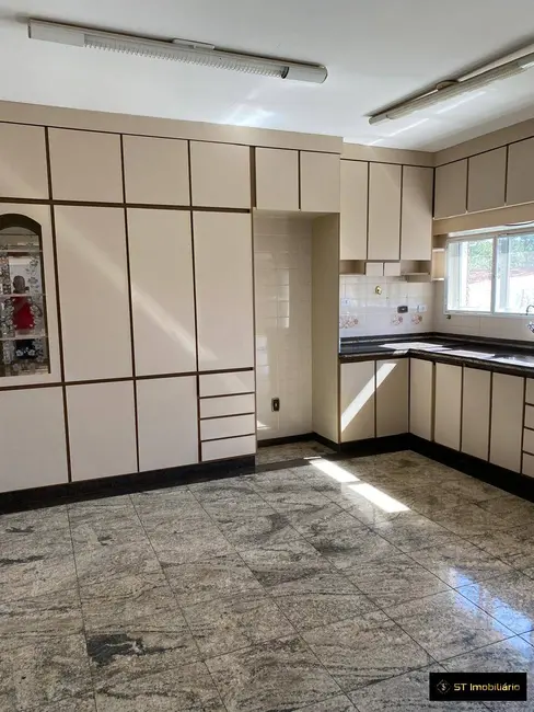 Foto 2 de Casa com 3 quartos para alugar em Centro, Atibaia - SP