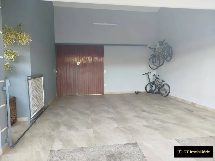 Casa com 5 quartos à venda, 560m2 em Jardim Itaperi, Atibaia - SP - imagem 6 Foto 6 de Casa com 5 quartos à venda, 560m2 em Jardim Itaperi, Atibaia - SP