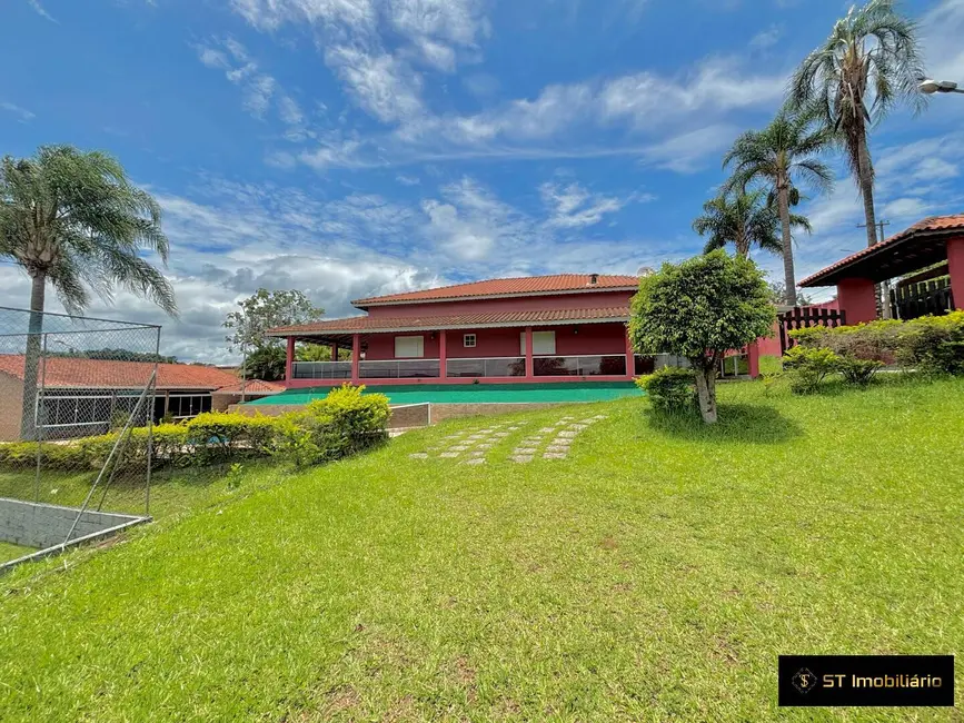 Chácara com 5 quartos à venda, 2000m2 em Piracaia - SP - imagem 3 Foto 3 de Chácara com 5 quartos à venda, 2000m2 em Piracaia - SP