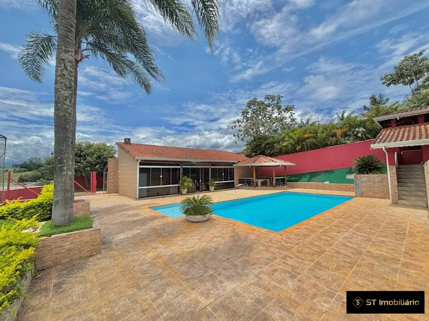 Chácara com 5 quartos à venda, 2000m2 em Piracaia - SP - imagem 5 Foto 5 de Chácara com 5 quartos à venda, 2000m2 em Piracaia - SP