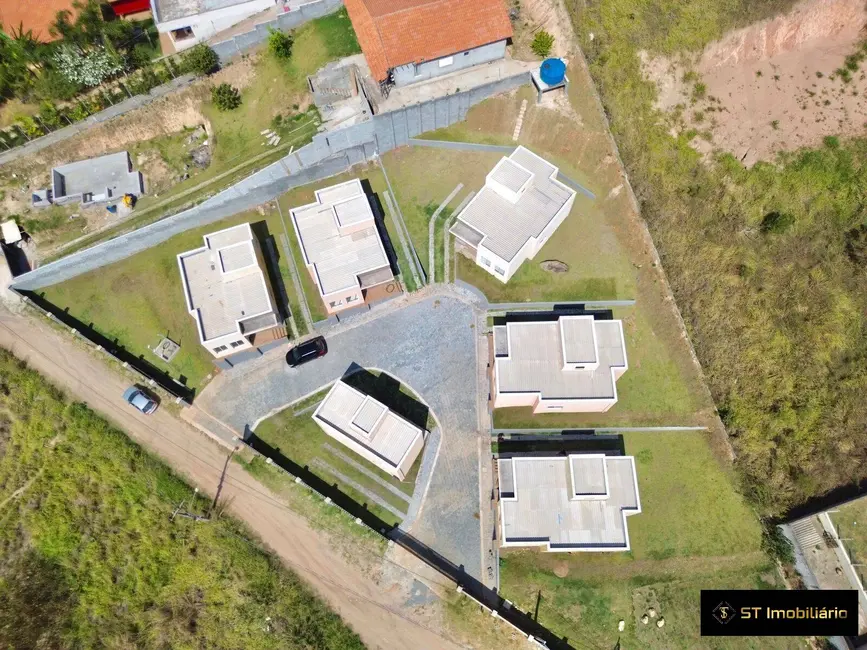 Foto 3 de Casa com 2 quartos à venda, 86m2 em Jardim Estância Brasil, Atibaia - SP