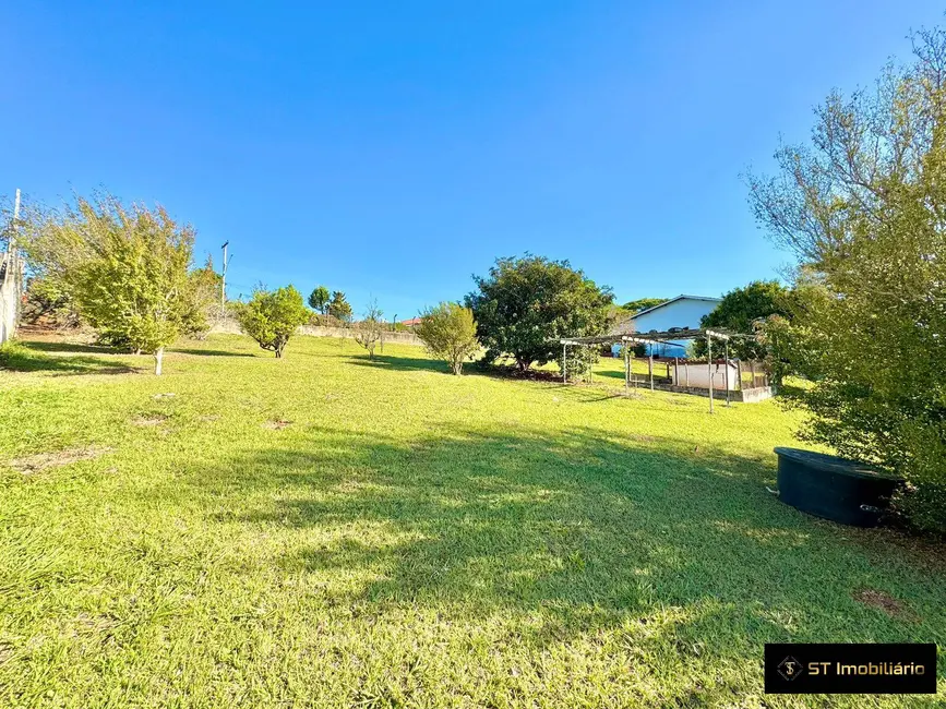 Chácara com 4 quartos à venda, 3000m2 em Vila Dom Pedro, Atibaia - SP - imagem 5 Foto 5 de Chácara com 4 quartos à venda, 3000m2 em Vila Dom Pedro, Atibaia - SP