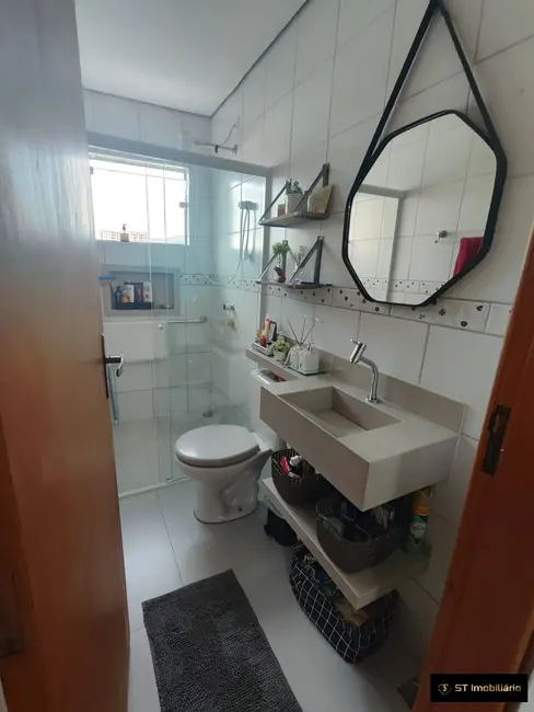 Foto 3 de Casa com 4 quartos à venda, 350m2 em Atibaia Jardim, Atibaia - SP