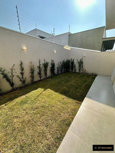 Foto 3 de Casa com 3 quartos à venda, 184m2 em Atibaia - SP