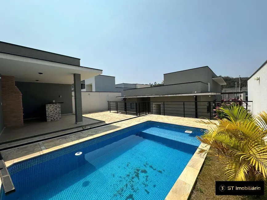 Casa com 3 quartos à venda, 360m2 em Atibaia - SP - imagem 3 Foto 3 de Casa com 3 quartos à venda, 360m2 em Atibaia - SP