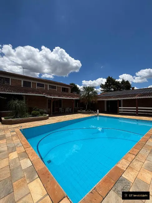 Foto 3 de Chácara com 6 quartos à venda, 2760m2 em Jardim Estância Brasil, Atibaia - SP