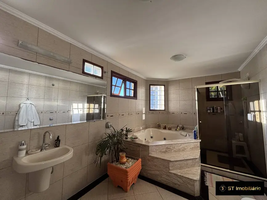 Foto 8 de Chácara com 3 quartos à venda, 1218m2 em Mairipora - SP