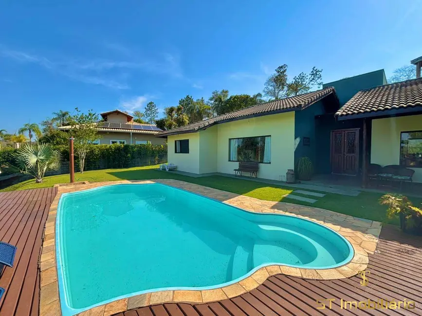 Foto 1 de Chácara com 3 quartos à venda e para alugar, 1500m2 em Loteamento Rancho Maringá II, Atibaia - SP