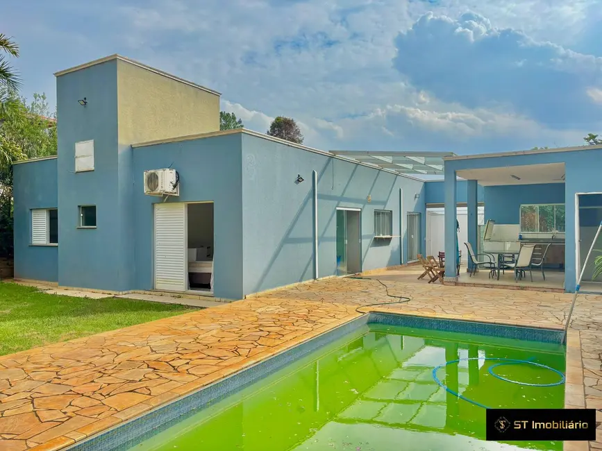 Foto 3 de Chácara com 3 quartos à venda, 1000m2 em Condominio Estância dos Lagos, Atibaia - SP