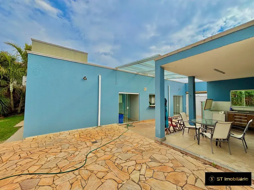 Foto 6 de Chácara com 3 quartos à venda, 1000m2 em Condominio Estância dos Lagos, Atibaia - SP