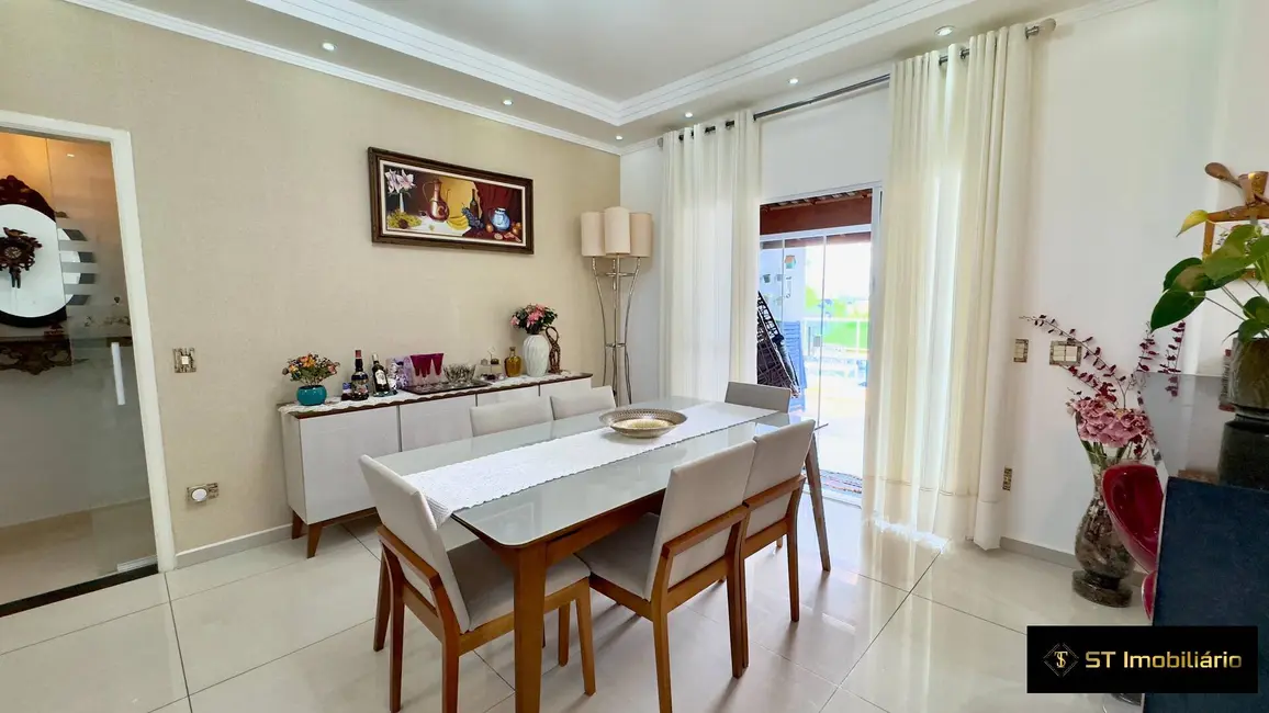 Chácara com 3 quartos à venda, 800m2 em Bom Jesus Dos Perdoes - SP - imagem 8 Foto 8 de Chácara com 3 quartos à venda, 800m2 em Bom Jesus Dos Perdoes - SP