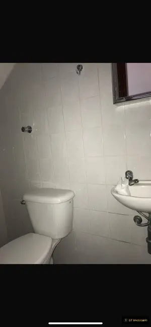 Sobrado com 4 quartos à venda, 250m2 em Centro, Atibaia - SP - imagem 8 Foto 8 de Sobrado com 4 quartos à venda, 250m2 em Centro, Atibaia - SP