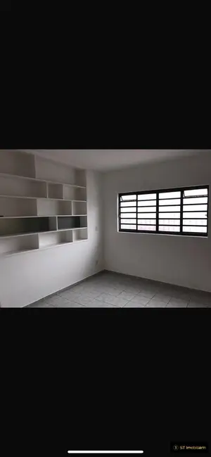 Sobrado com 4 quartos à venda, 250m2 em Centro, Atibaia - SP - imagem 9 Foto 9 de Sobrado com 4 quartos à venda, 250m2 em Centro, Atibaia - SP