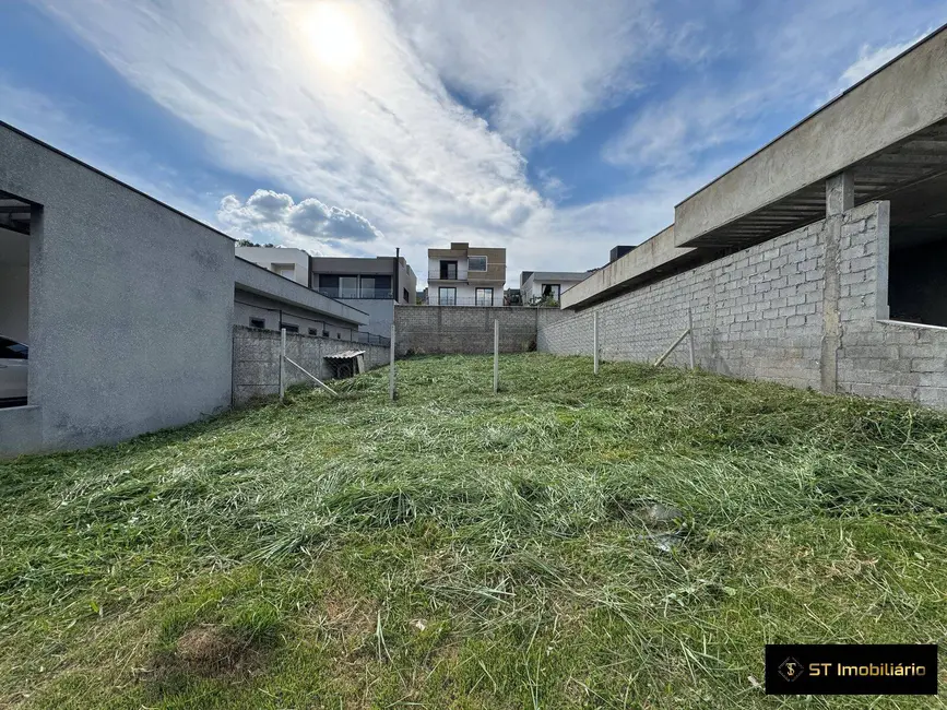 Foto 3 de Terreno / Lote à venda, 360m2 em Atibaia - SP