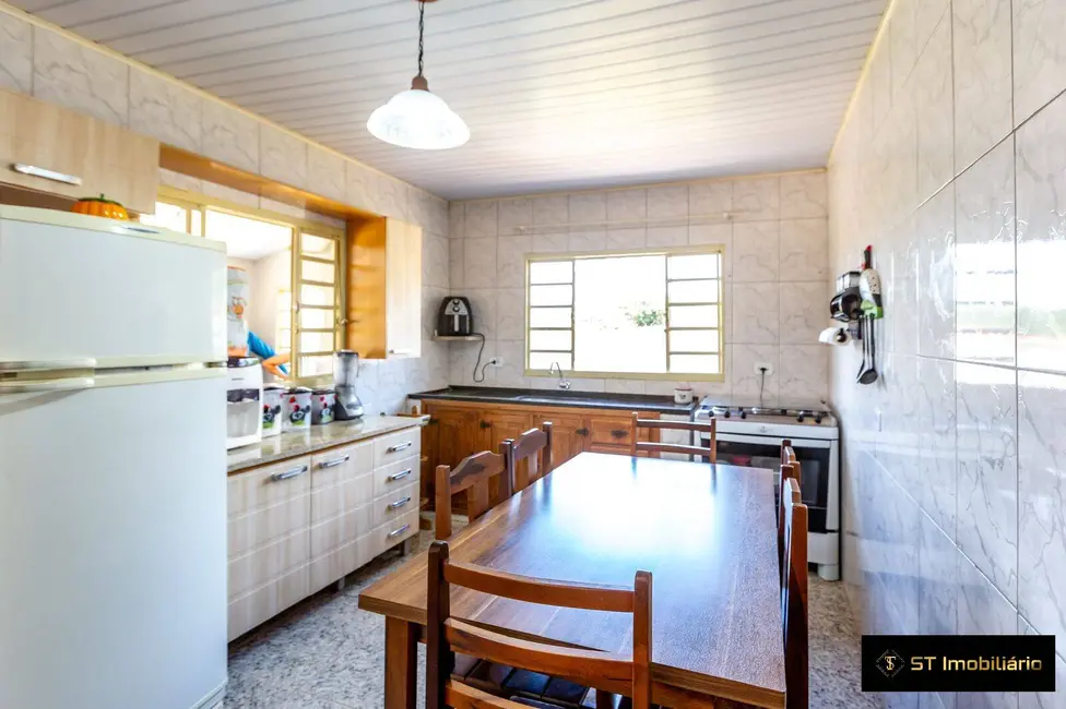 Foto 7 de Chácara com 2 quartos à venda, 2227m2 em Estância San Remo, Atibaia - SP