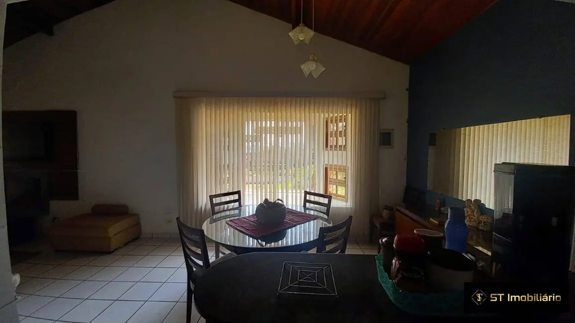 Foto 3 de Chácara com 3 quartos à venda, 1000m2 em Estância Santa Maria do Portão, Atibaia - SP