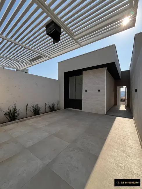 Foto 1 de Casa com 2 quartos à venda, 125m2 em Bom Jesus Dos Perdoes - SP