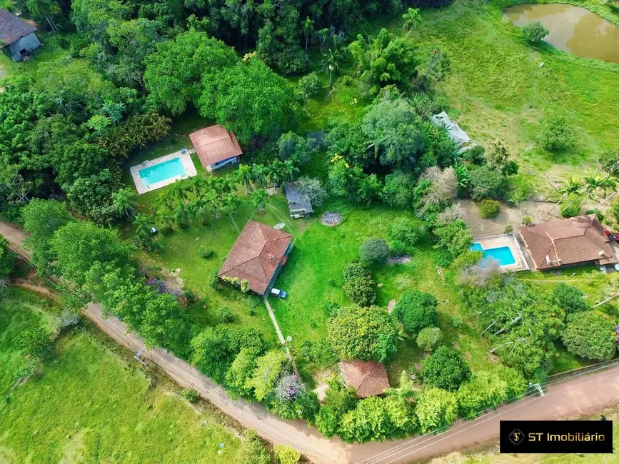 Foto 1 de Sítio / Rancho com 3 quartos à venda, 12800m2 em Bom Jesus Dos Perdoes - SP