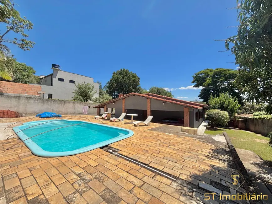 Foto 2 de Chácara com 3 quartos à venda, 1000m2 em Chácaras Fernão Dias, Atibaia - SP