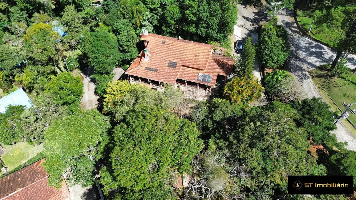 Foto 2 de Chácara com 5 quartos à venda, 1600m2 em Portão, Atibaia - SP