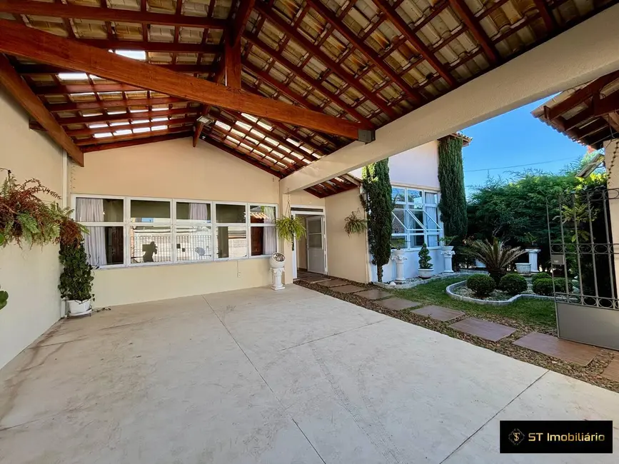 Foto 2 de Casa com 3 quartos à venda e para alugar, 455m2 em Vila Esperia ou Giglio, Atibaia - SP