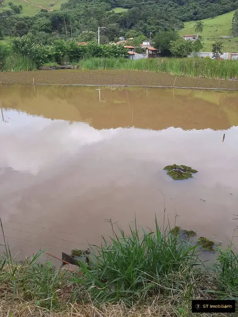 Chácara com 3 quartos à venda, 2180m2 em Centro, Braganca Paulista - SP - imagem 4 Foto 4 de Chácara com 3 quartos à venda, 2180m2 em Centro, Braganca Paulista - SP