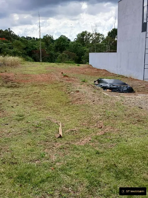 Foto 2 de Terreno / Lote à venda, 330m2 em Centro, Braganca Paulista - SP