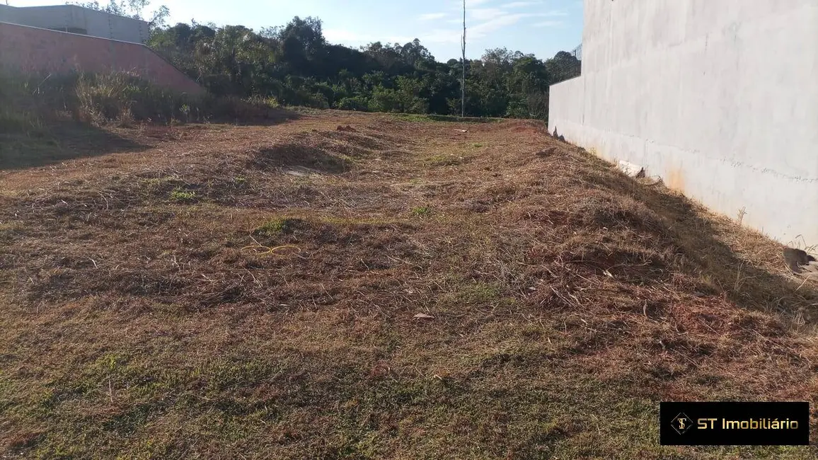 Foto 1 de Terreno / Lote à venda, 330m2 em Centro, Braganca Paulista - SP