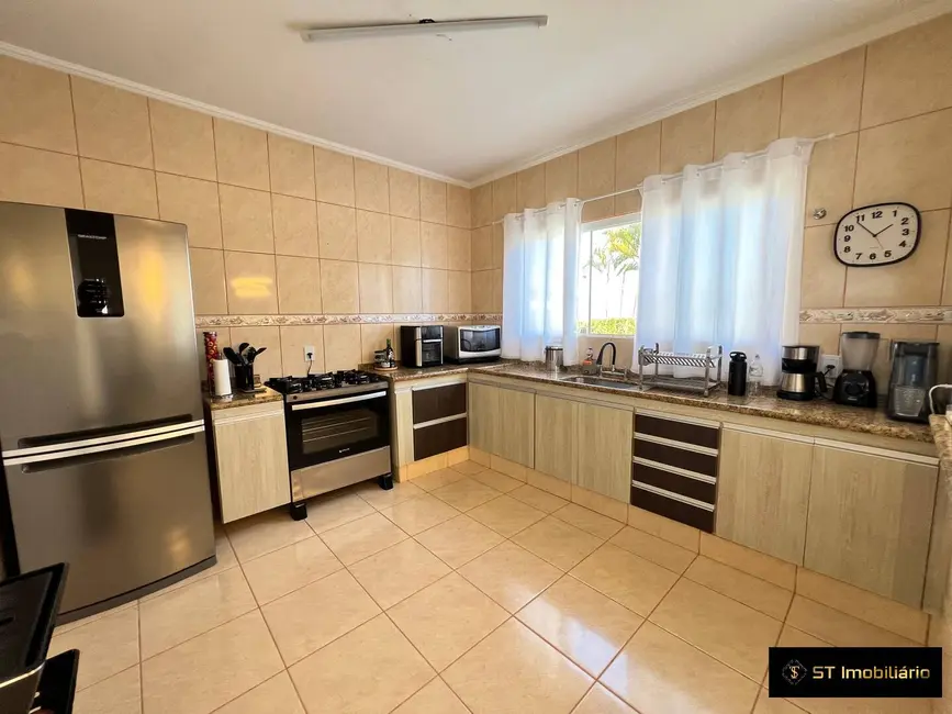 Foto 6 de Casa com 3 quartos à venda, 1119m2 em Bom Jesus Dos Perdoes - SP